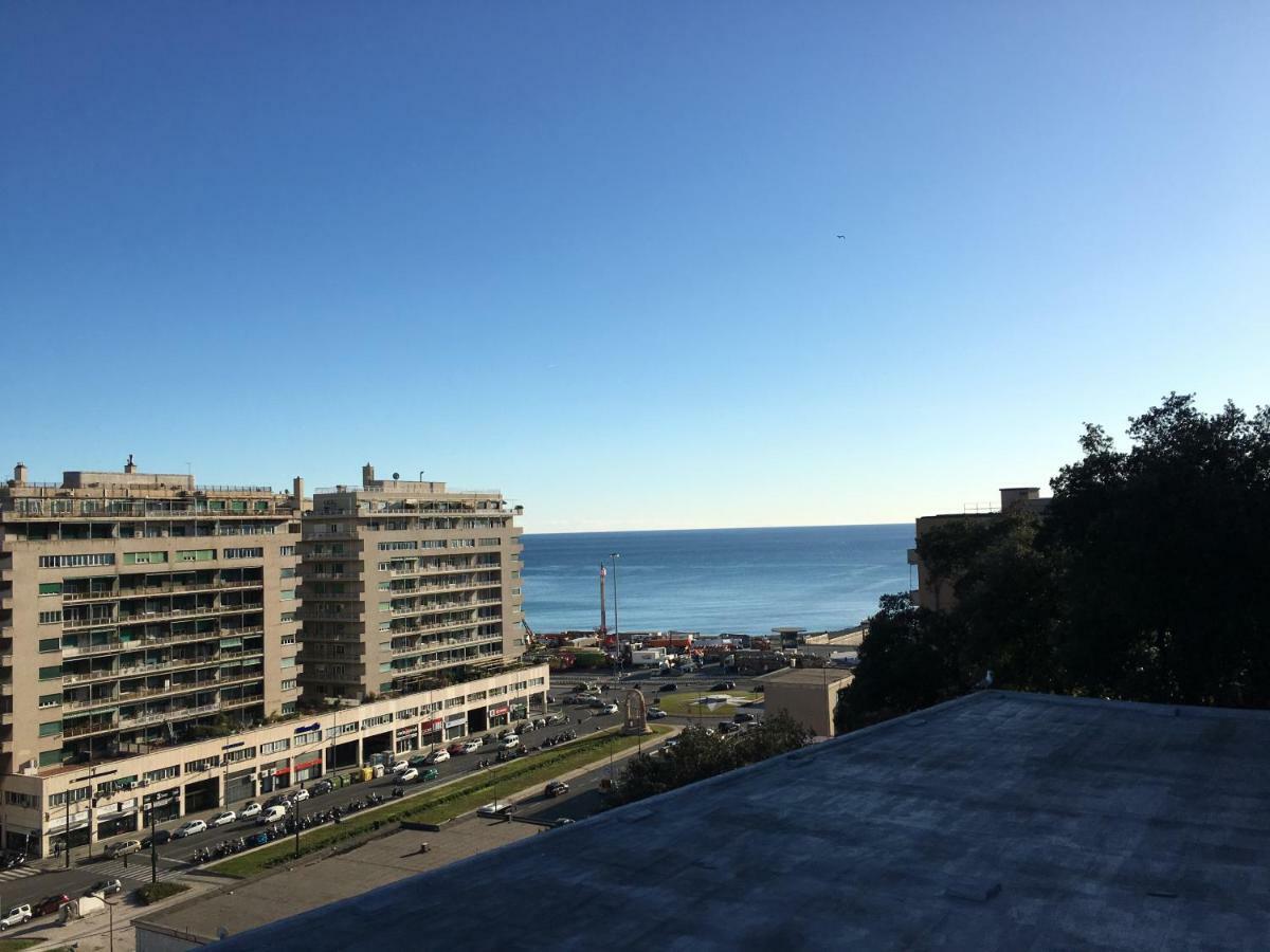Finestra Su Genova Génova Exterior foto