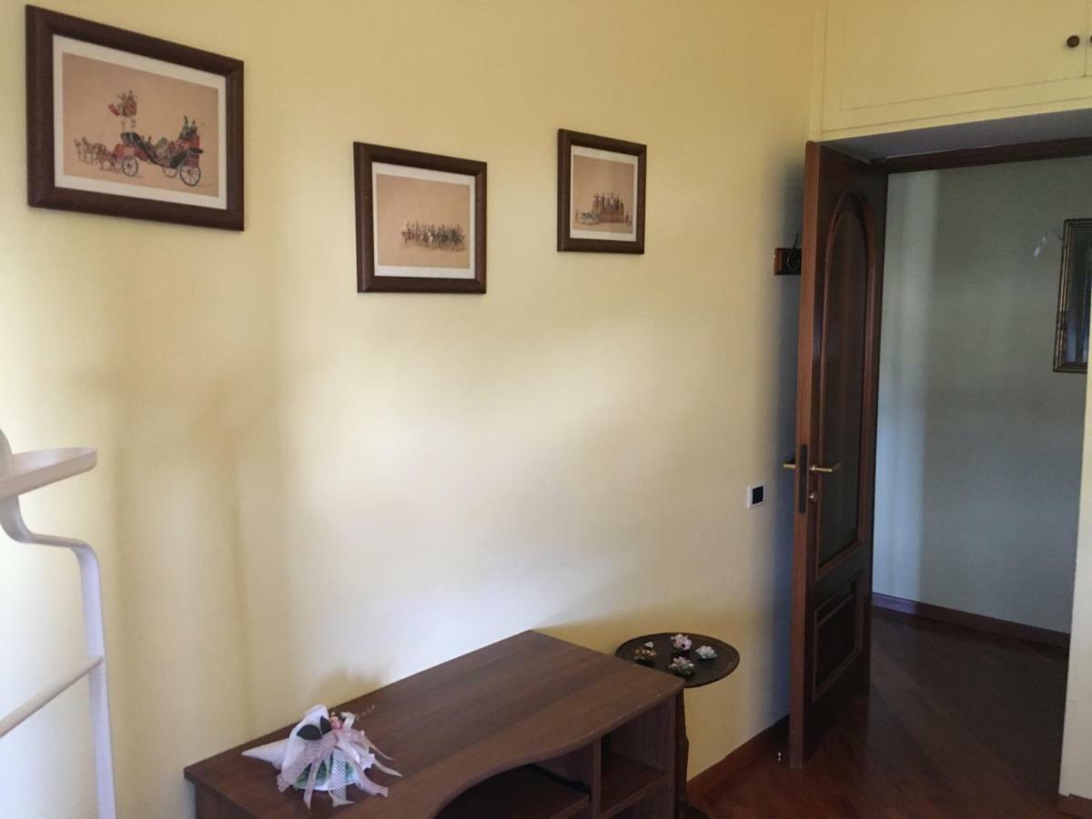 Finestra Su Genova Génova Exterior foto